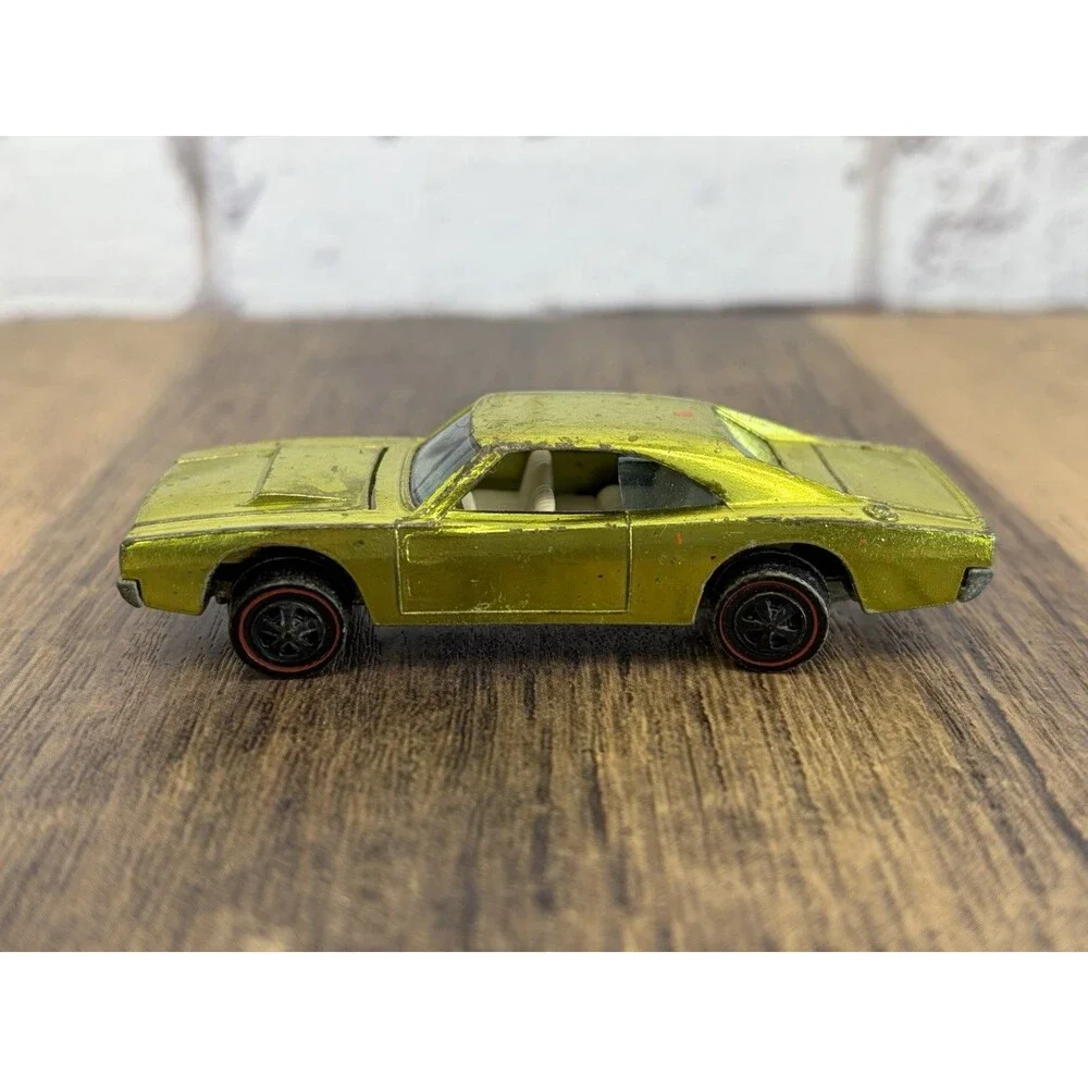 Hot Wheels Redline CUSTOM CHARGER Lime Green US White Interior Very Nice !!!